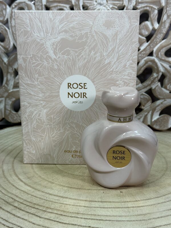 rose noir ahmed